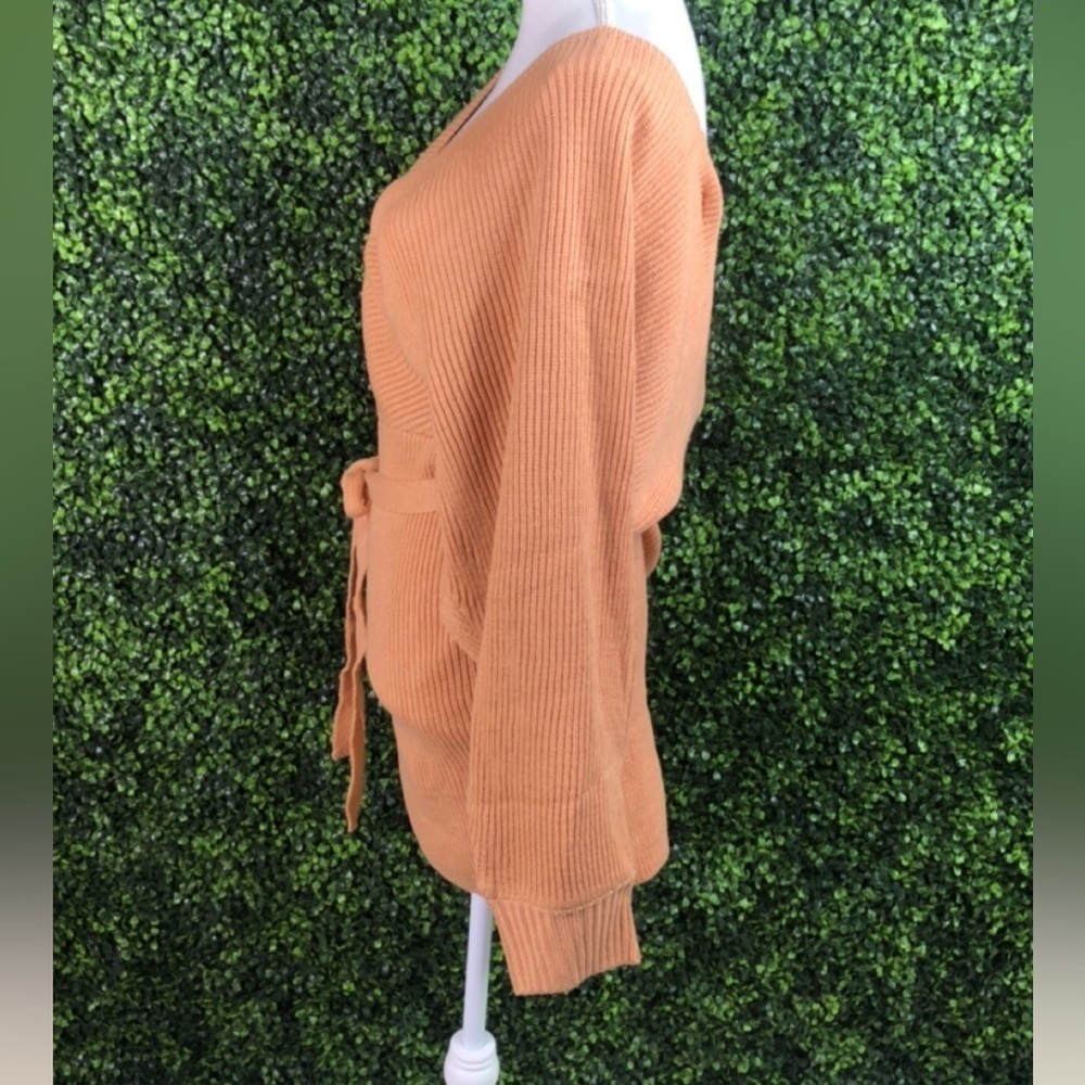 Long sleeve knit Sweater dress nwt - Picture 5 of 10